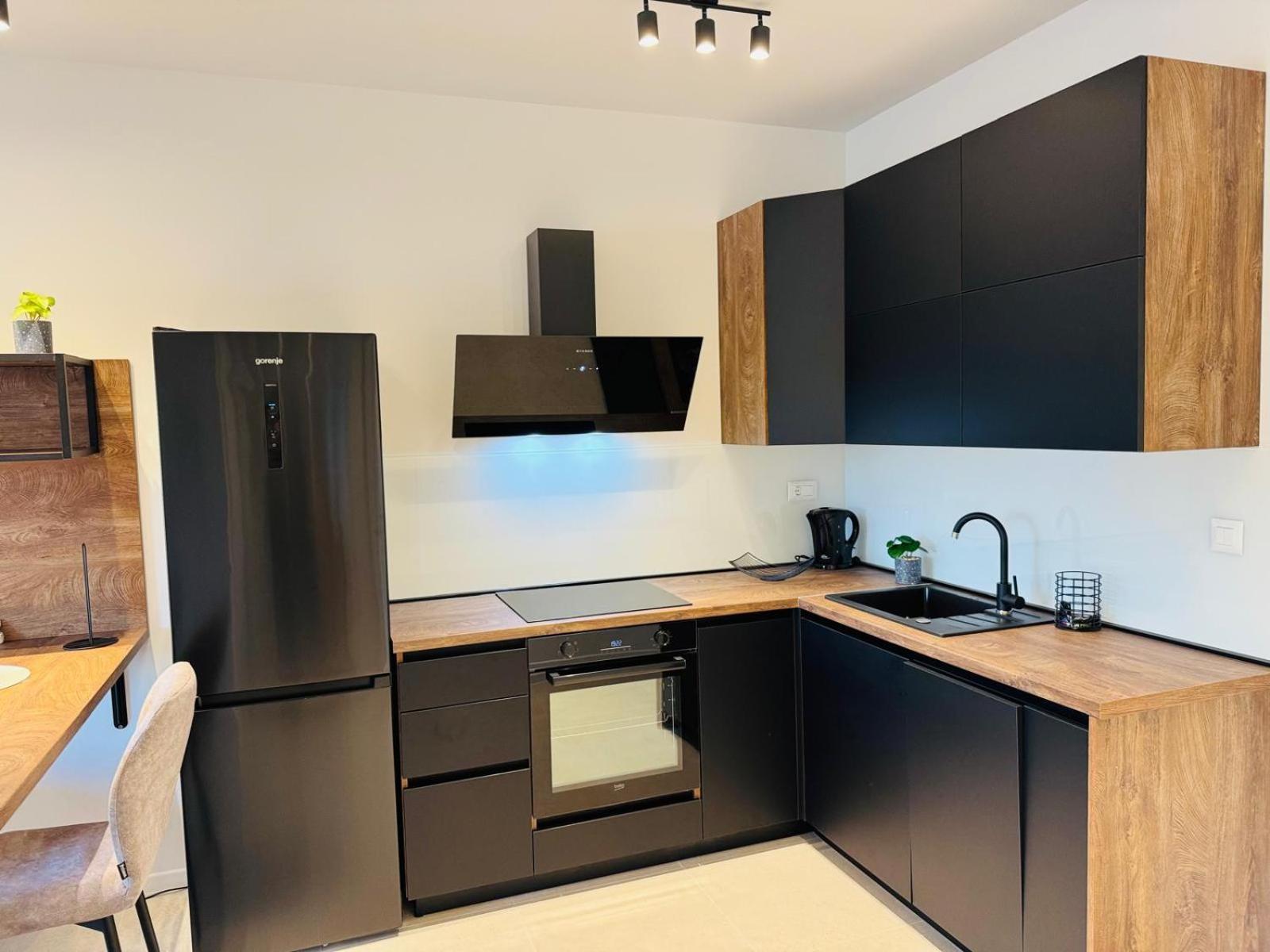 Apartment Azimut