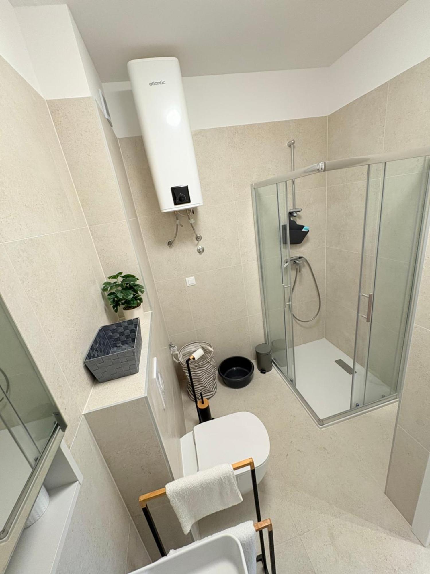 Azimut Apartment Split